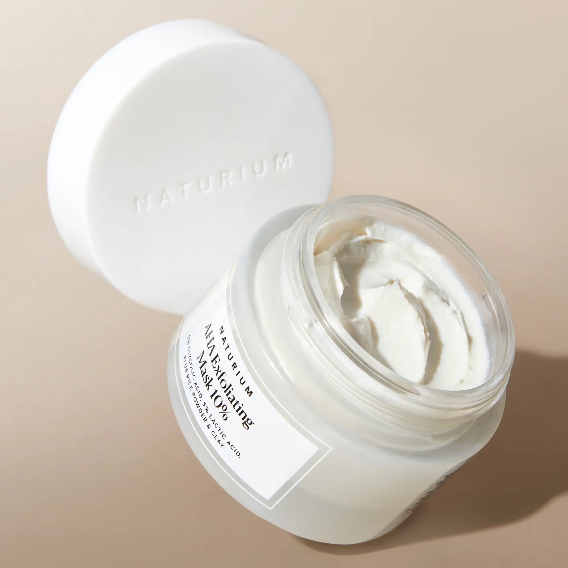 aha-exfoliating-mask-10-e9 AHAmask_0957-crop.webp