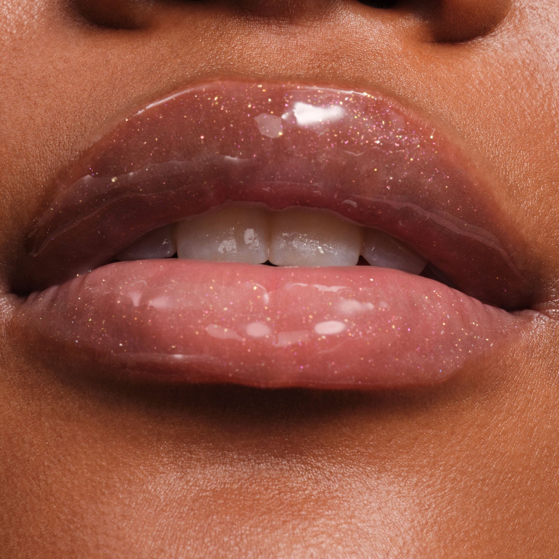 phyto-glow-lip-balm-shimmer-stardust-o5 NATR-10131-Phyto-Glow-Lip-Hover-Stardust.jpg