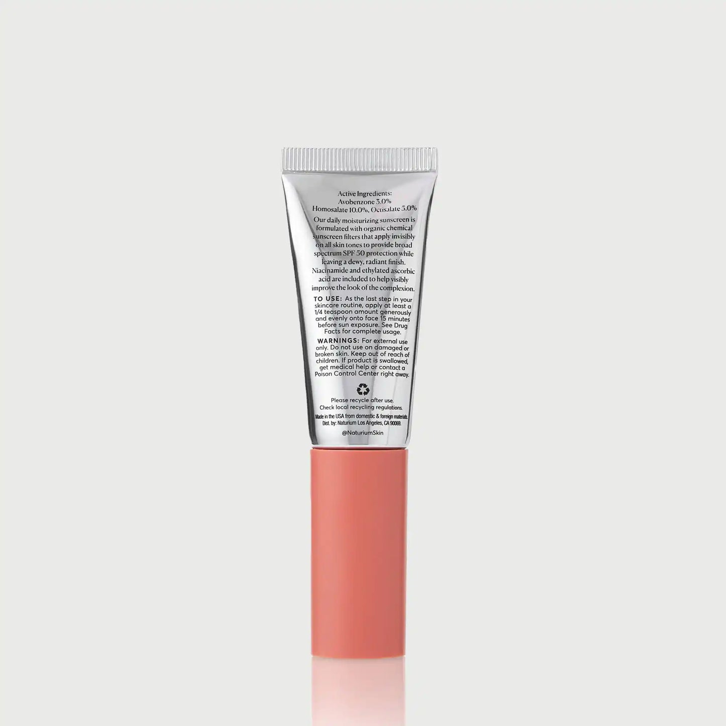 dew-glow-moisturizer-spf-50-travel-size-e8 NATR-10157_Dew-Glow-Moisturizer-SPF-50-Mini_back_capon_bonebkgd_d7cb9bbb-e294-42e2-8d5a-28c73c09b5b5.webp