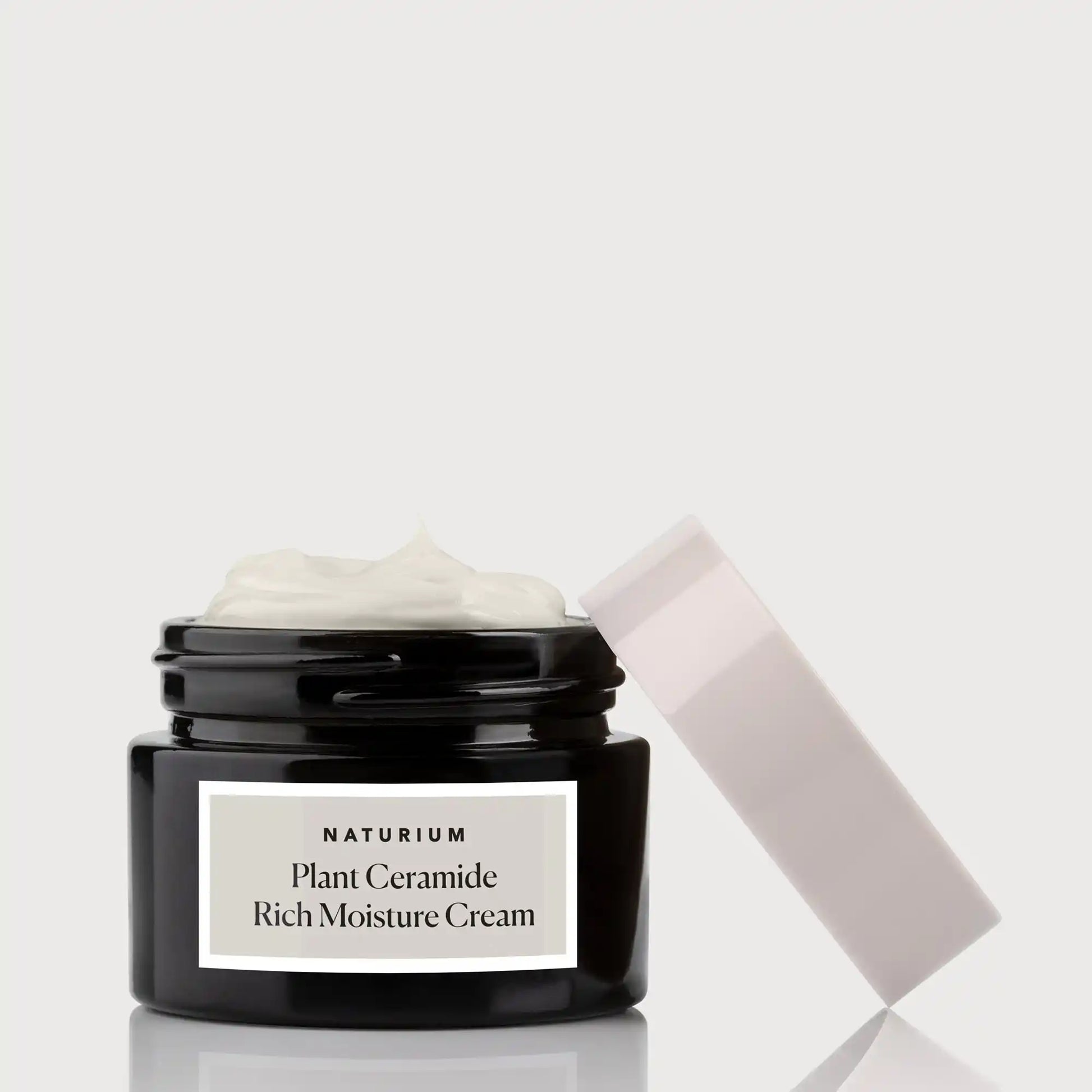 plant-ceramide-rich-moisture-cream-l3 NATR_Catalog_PCRM-Cream-CapOff.webp